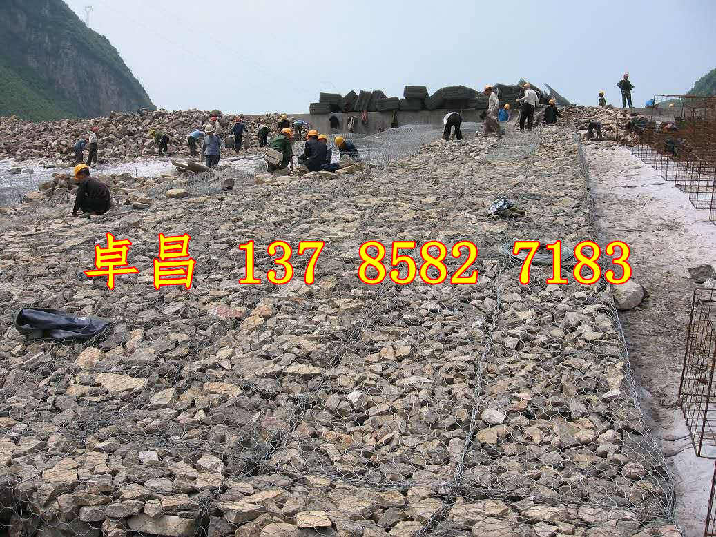 鉛絲石籠 綠濱墊 固濱籠 護(hù)坡 格賓石籠 護(hù)腳 擋墻 防洪搶險(xiǎn)