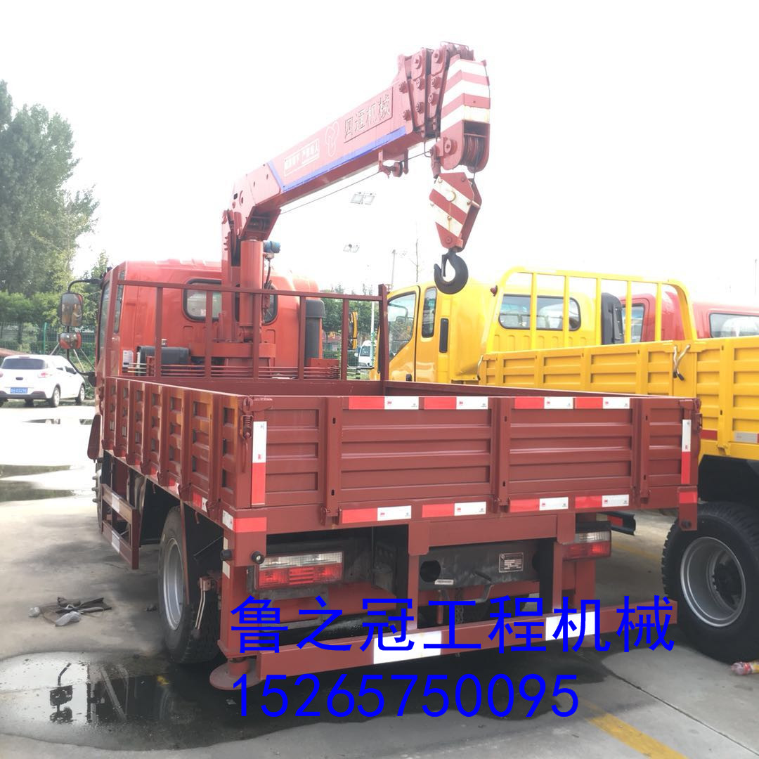 東風(fēng)玉虎6.3噸隨車吊 國五