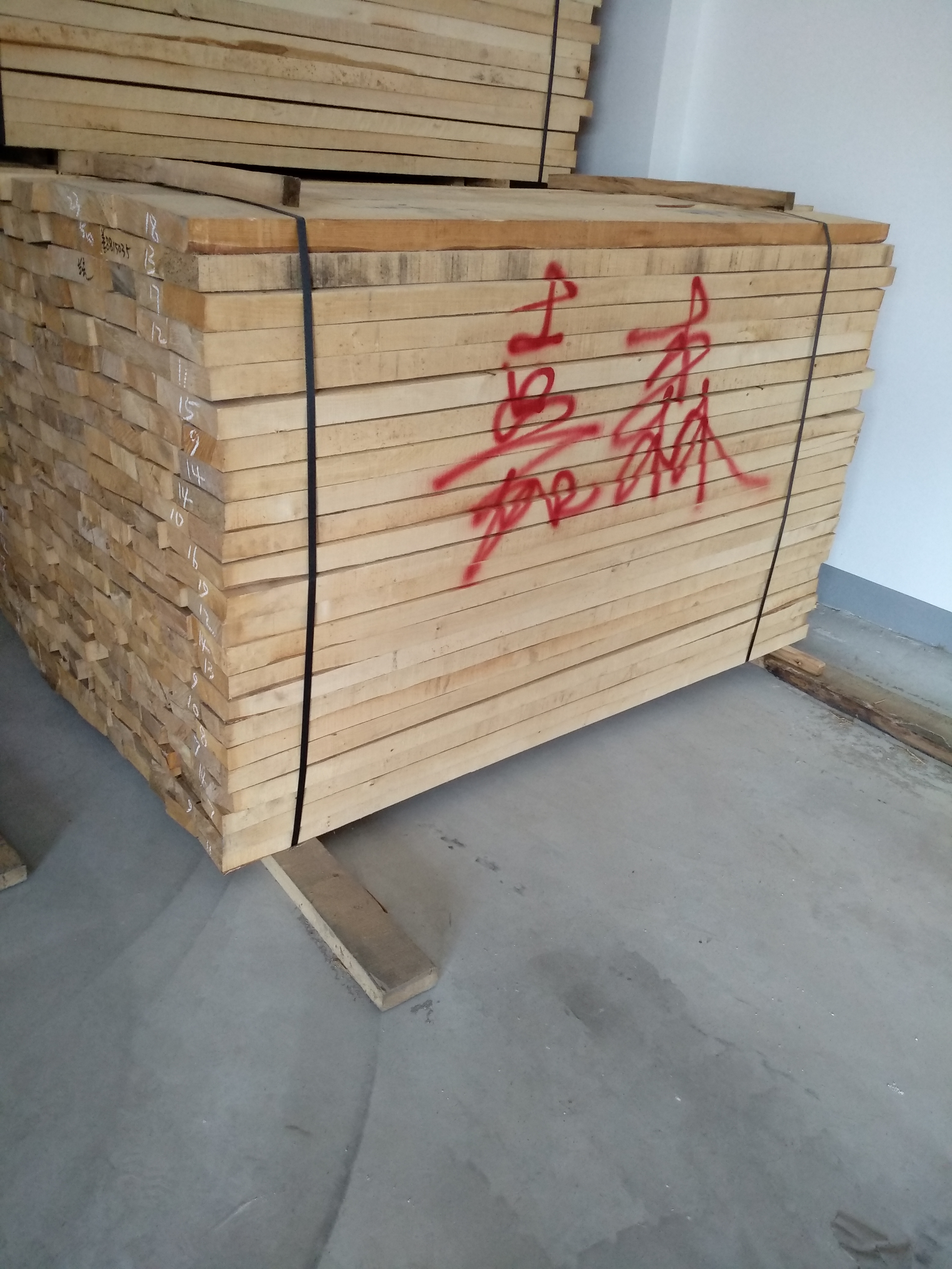 大量供應(yīng)樺木實木板 供應(yīng)樺木實木板 直銷樺木實木板 樺木實木板廠家 樺木實木板哪家好