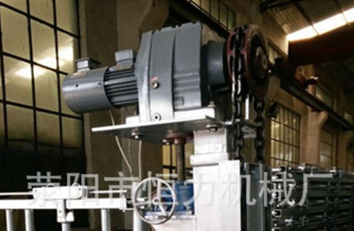牛場*智能清糞機(jī)工作原理 恒力機(jī)械牛場設(shè)備廠家直銷 牛舍刮糞機(jī)多少錢