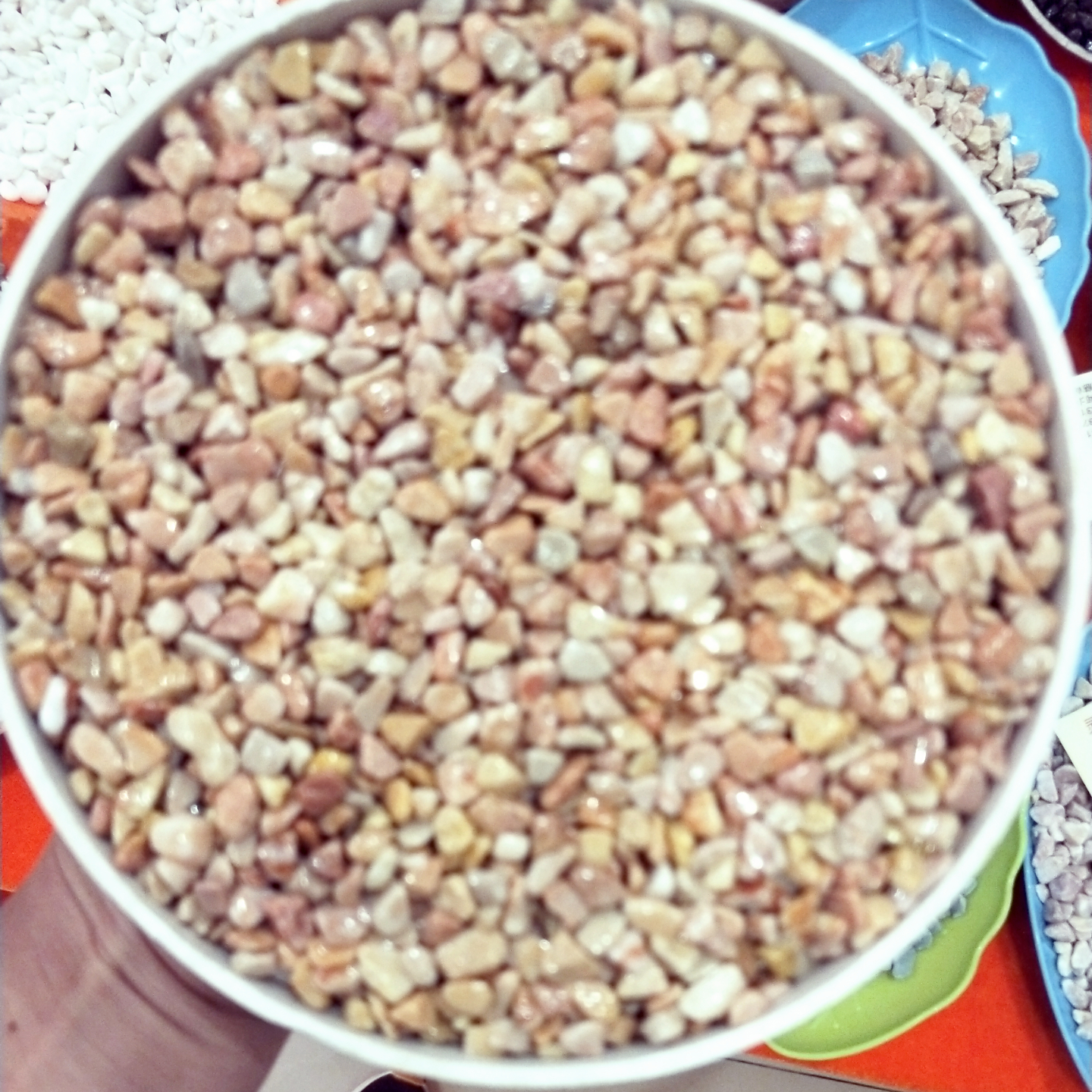 白色礫石 園林景觀*白色洗米石 白色碎石子 大小型號(hào)都有 洗米石水磨石