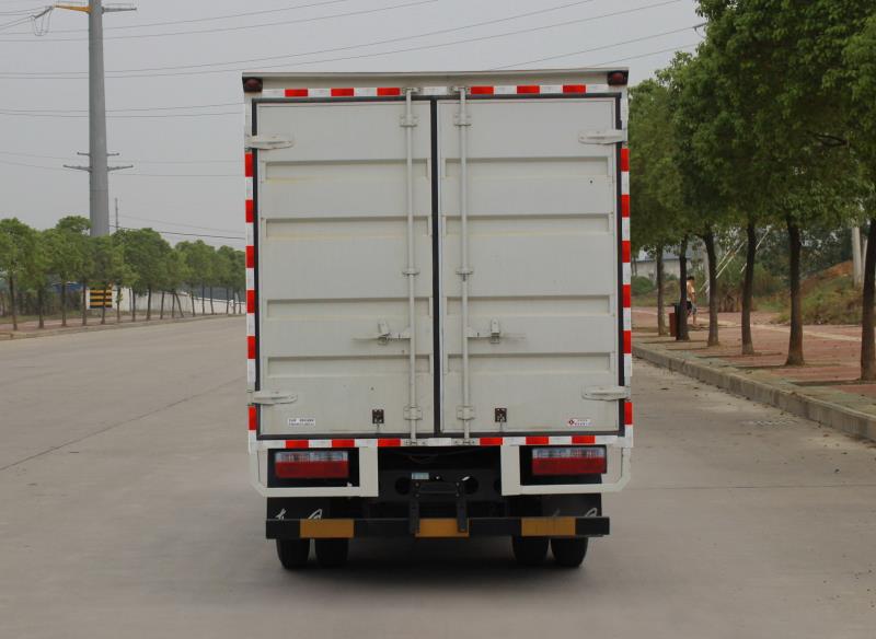 驚爆價東風(fēng)藍(lán)牌廂式車—藍(lán)牌貨車廠家直銷