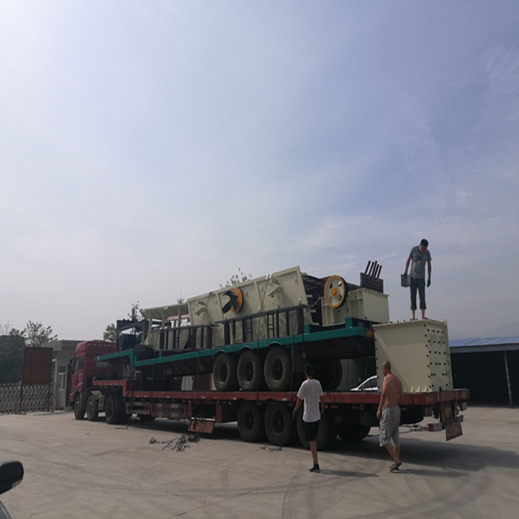 新型移動(dòng)破碎機(jī)廠(chǎng)家詳談關(guān)于設(shè)備的性能與優(yōu)勢(shì)