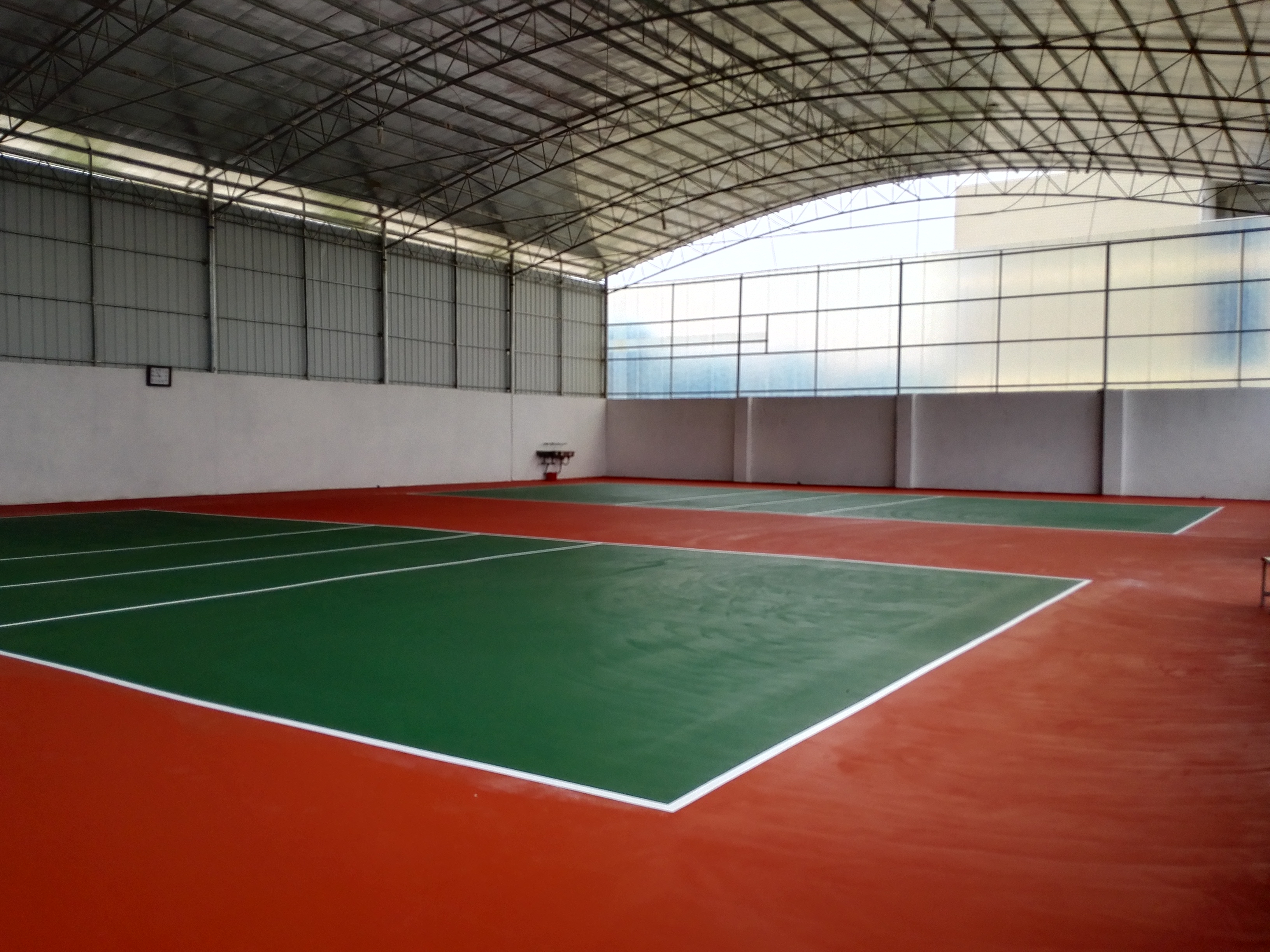 廣西塑膠球場(chǎng)材料施工廠家-興安柘園學(xué)校硅pu排球場(chǎng)竣工驗(yàn)收