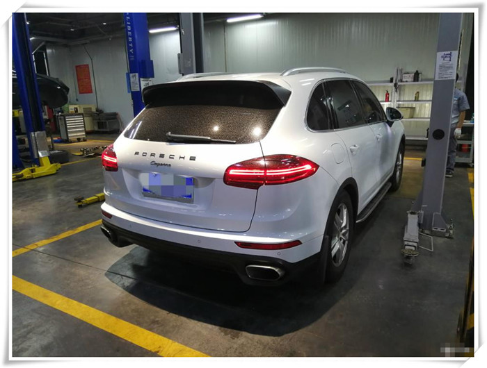 北京保時(shí)捷卡宴剎車片更換流程維修服務(wù)