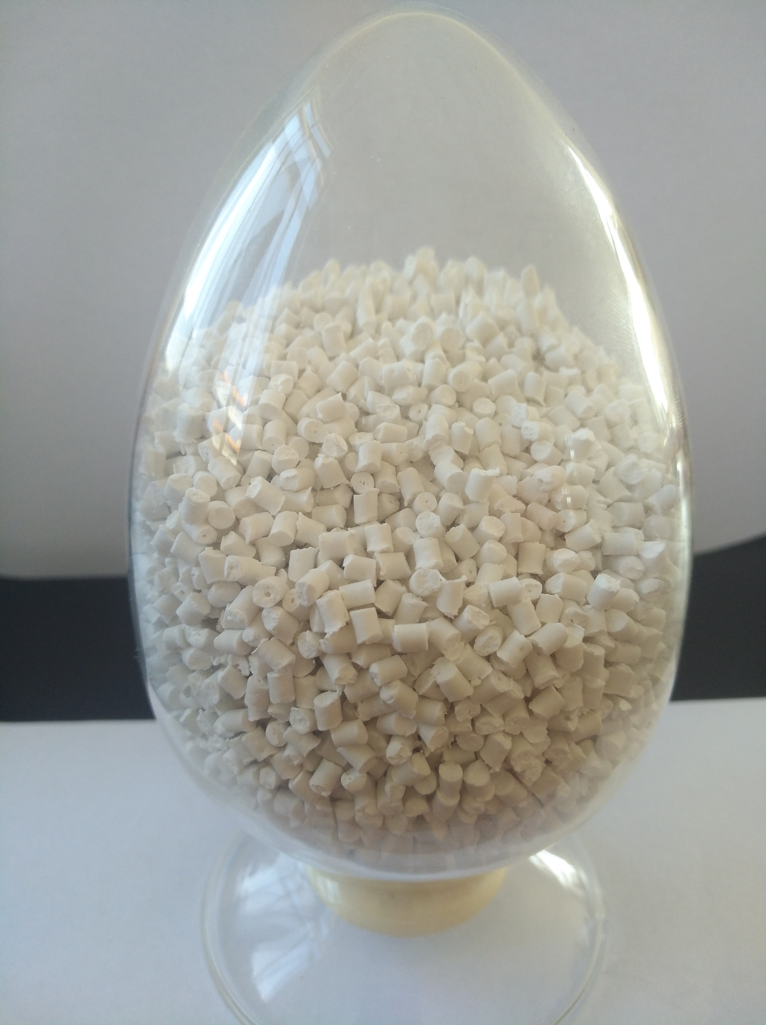 塑料膜母料塑料膜原料供應(yīng)農(nóng)業(yè)膜助劑供應(yīng)陜西地膜助劑 塑料膜母料塑料膜原料供應(yīng)