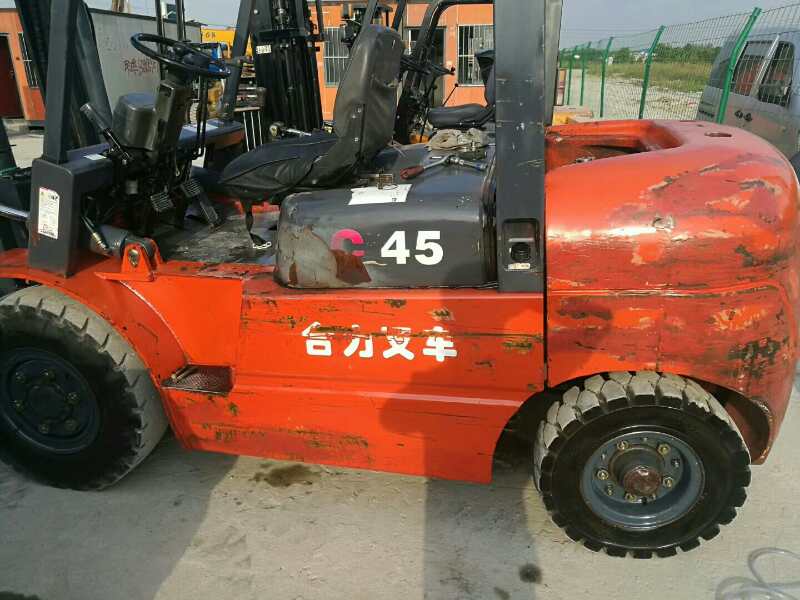 *供應(yīng)二手3噸合力叉車