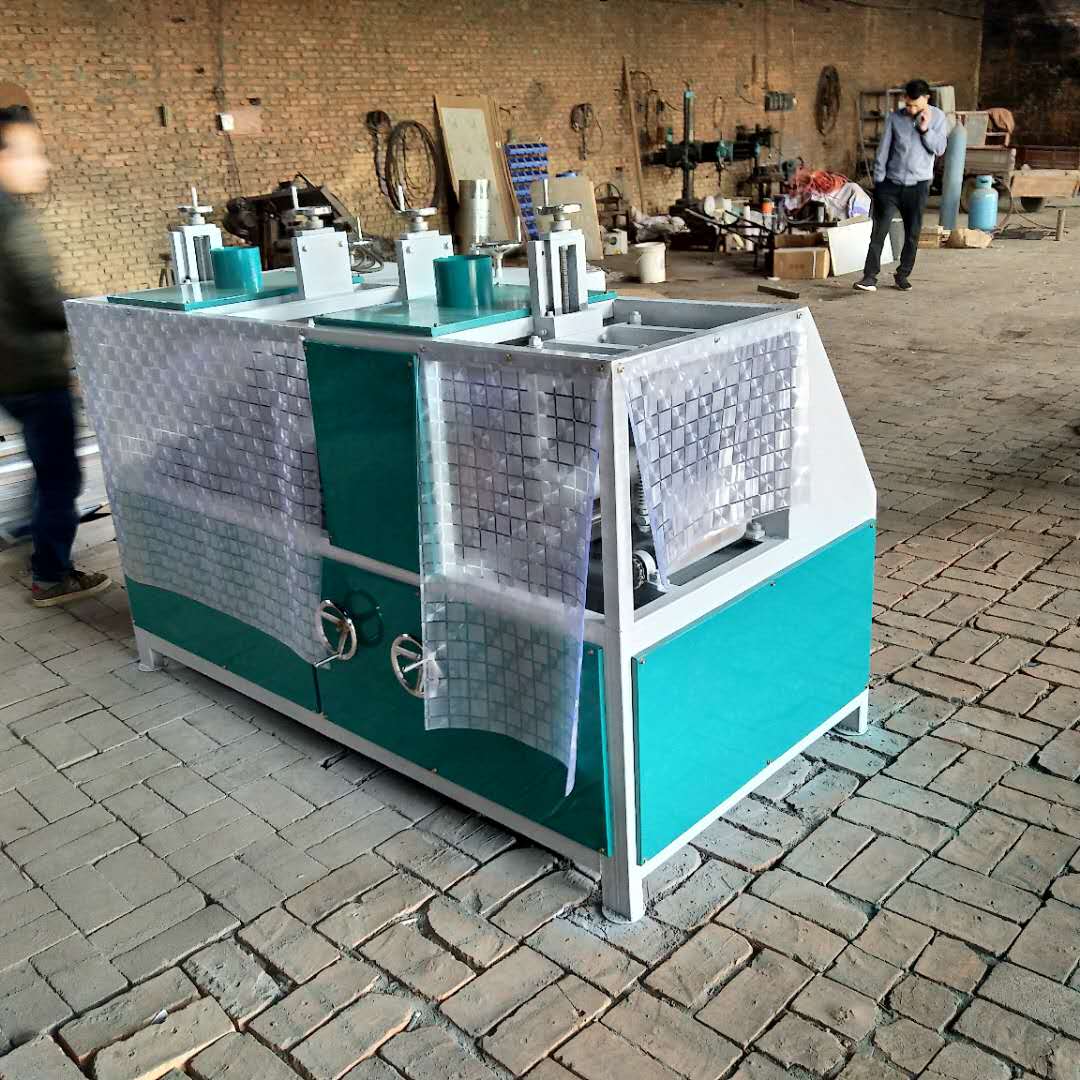 現(xiàn)貨促銷(xiāo)木板表面加工設(shè)備，木工碳化拉絲機(jī)，供應(yīng)木工碳化拉絲機(jī)，木工碳化拉絲機(jī)價(jià)格，木工碳化拉絲機(jī)直銷(xiāo)，供應(yīng)碳化拉絲機(jī)，碳