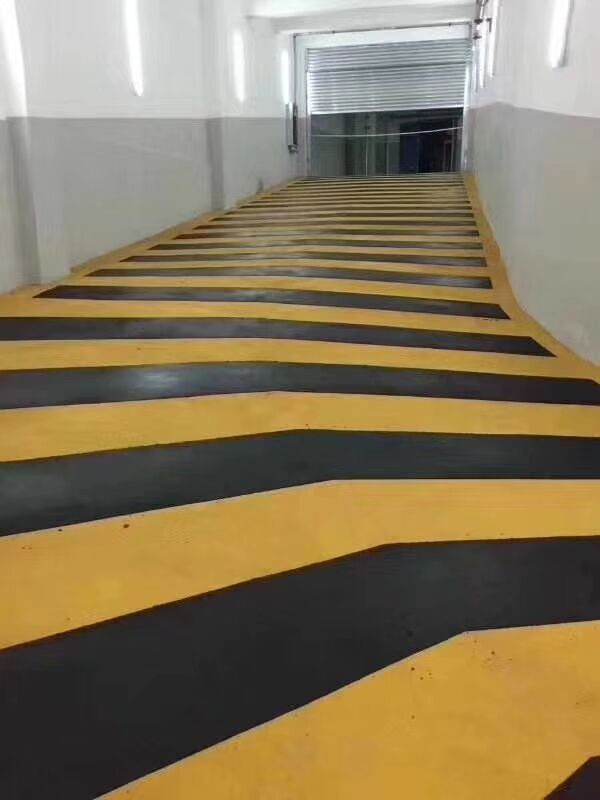 青島地下車(chē)庫(kù)坡道防滑地坪廠家