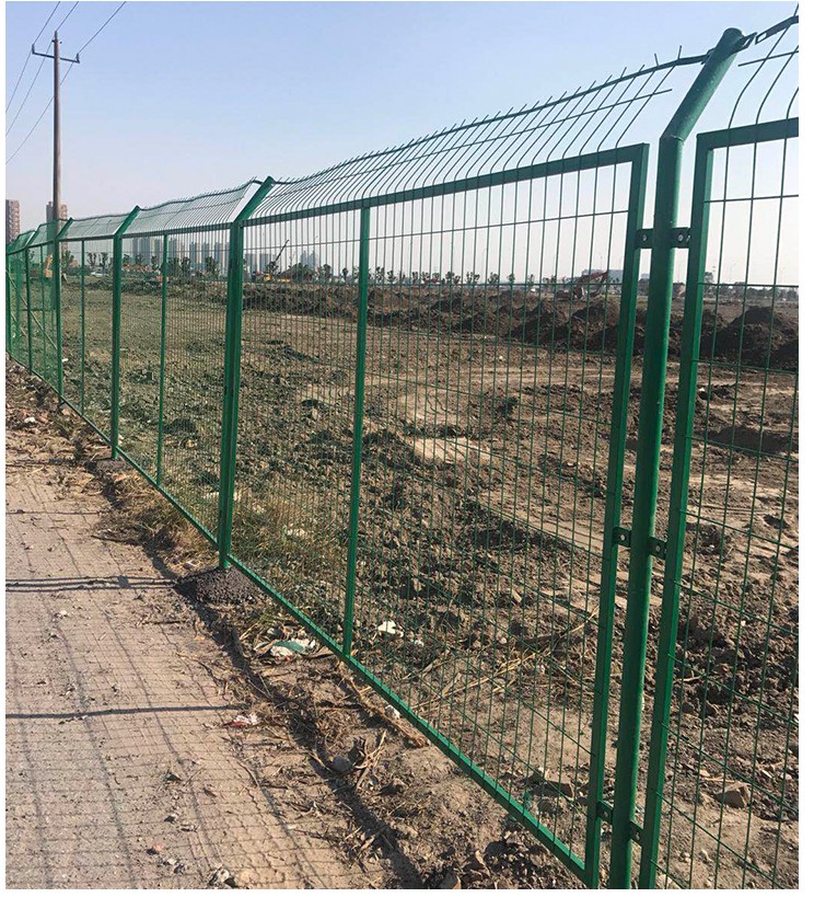 晟乾框架護欄邊框護欄網(wǎng)高速護欄網(wǎng) 框架護欄邊框護欄網(wǎng)高速護欄網(wǎng)圍欄廠家供應(yīng)