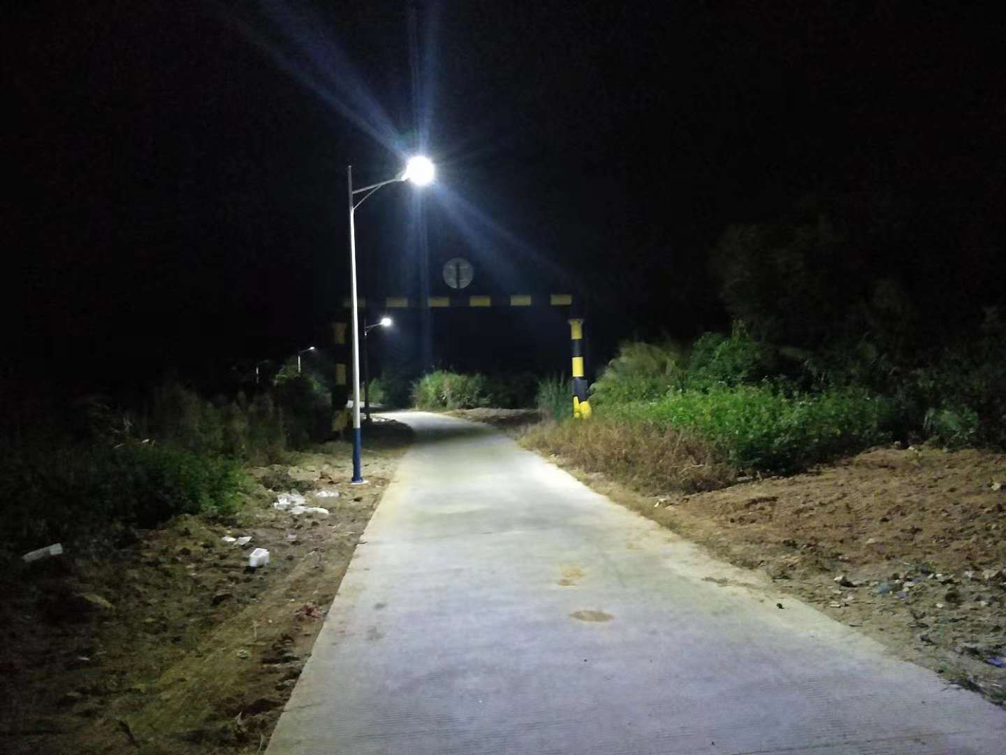 福建漳州6米80W市電路燈|電路燈供應商