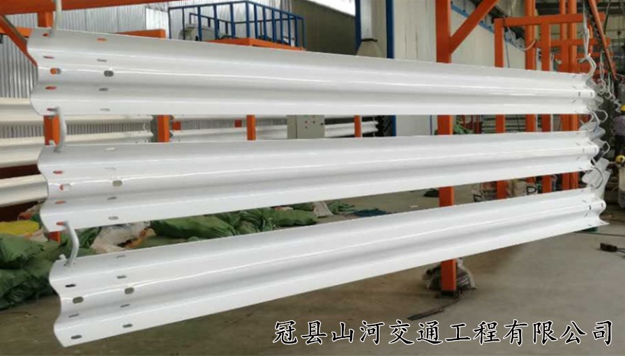 供應(yīng)波形護(hù)欄 定制防撞護(hù)欄 波形護(hù)欄生產(chǎn)廠家
