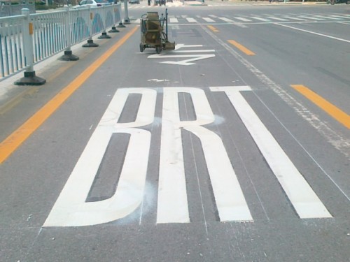鎮(zhèn)江道路車位冷噴熱熔劃線 車位劃線標(biāo)志