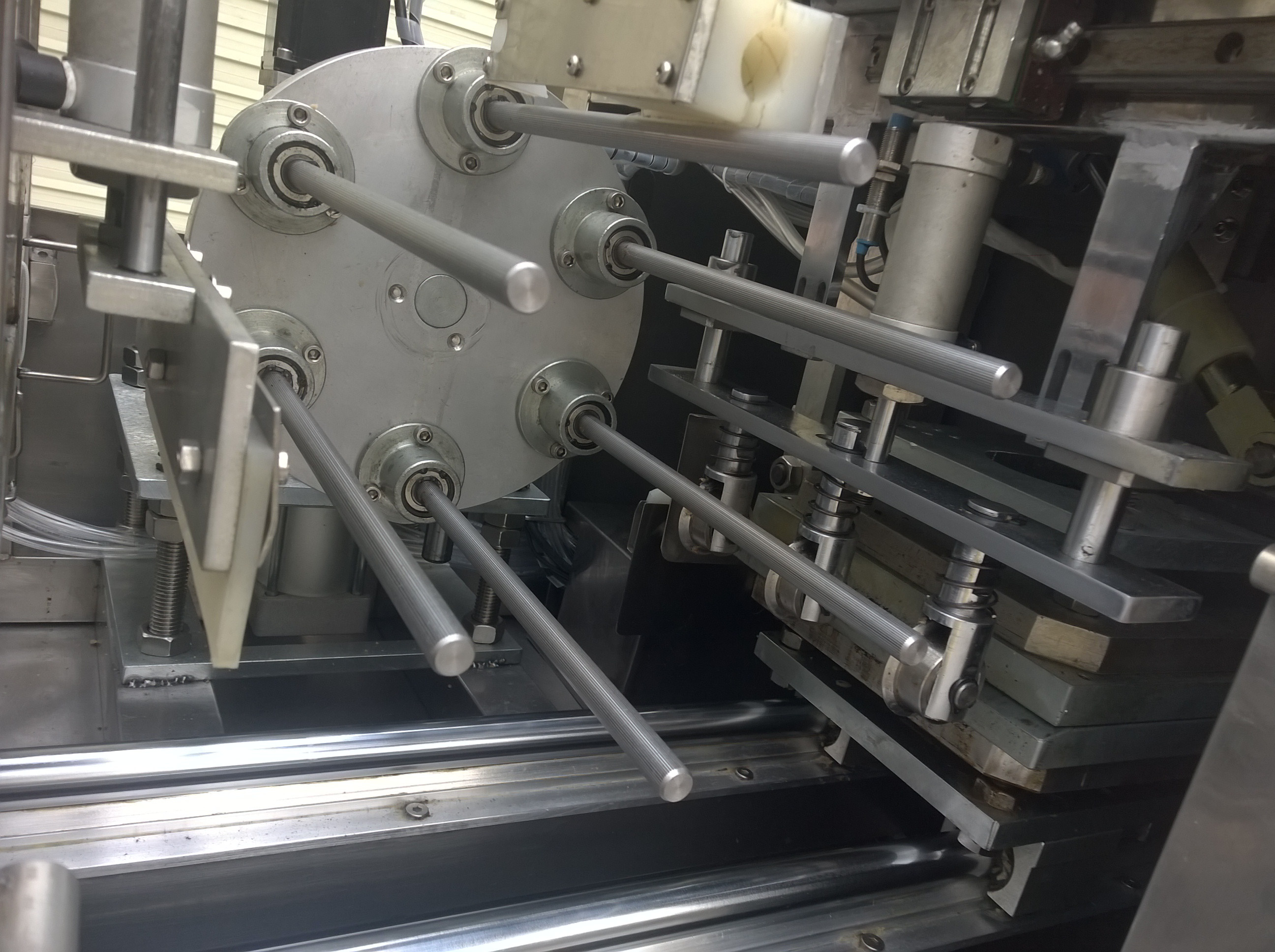 全自動雙單頭蛋卷機(jī)_我愛發(fā)明_張景峰