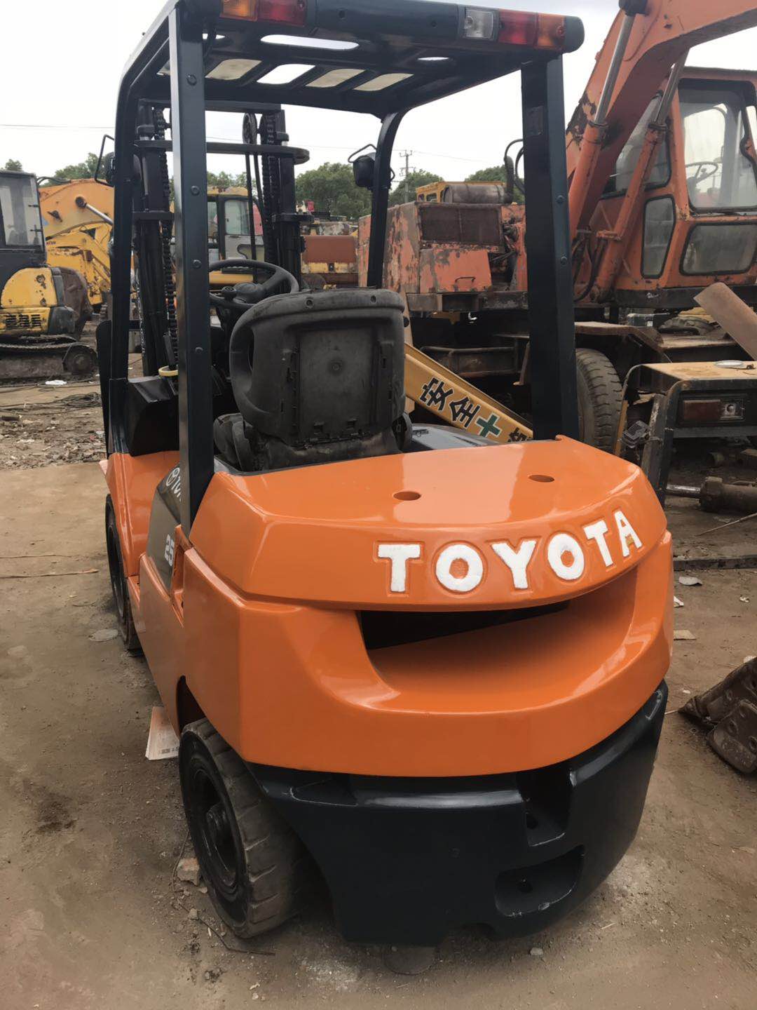 外貿(mào)出口二手進(jìn)口叉車 二手合力電動(dòng)叉車 江蘇二手電瓶叉車銷售 上海二手30噸叉車 上海二手16噸叉車出售