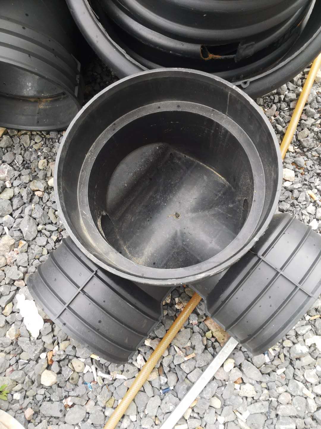 HDPE雙平壁鋼塑復(fù)合纏繞管  廣HDPE雙平壁鋼塑復(fù)合纏繞管 南寧HDPE雙平壁鋼塑復(fù)合纏繞管