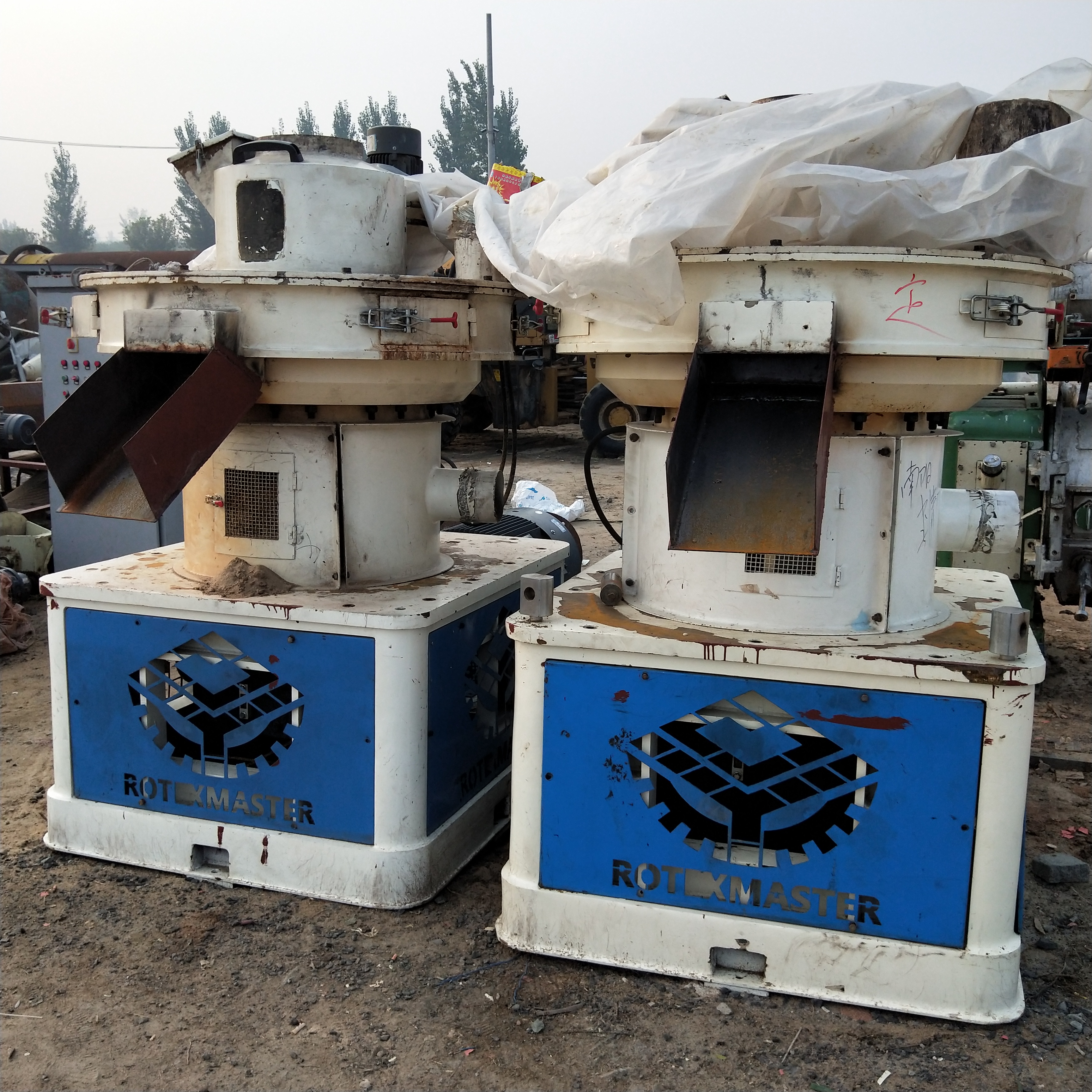 供應二手生物質宇龍560木屑顆粒機 鋸末秸稈顆粒機 粉碎機