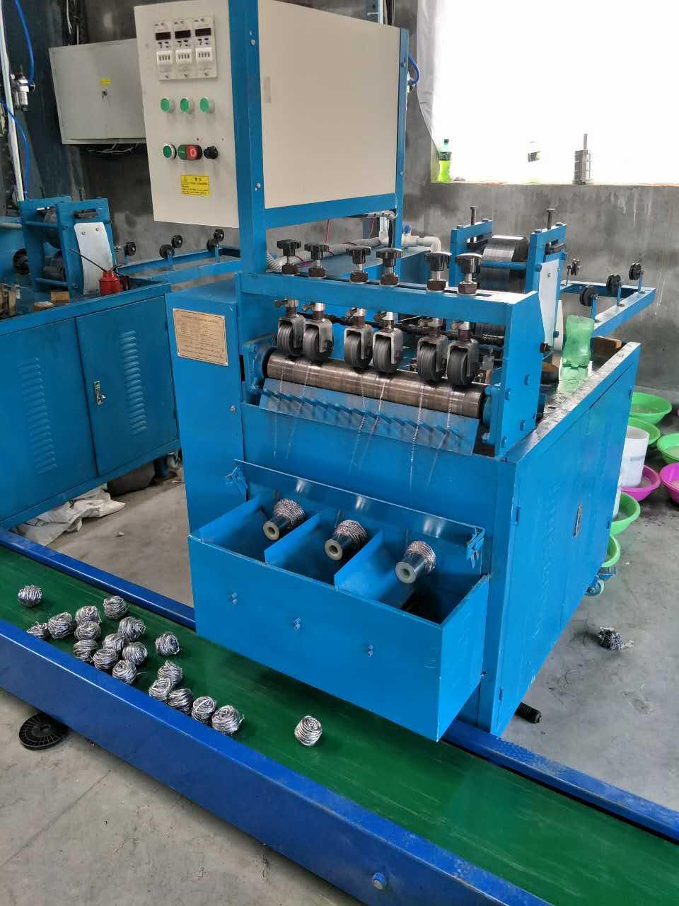 可以拿回家做的康潔軒清潔球加工