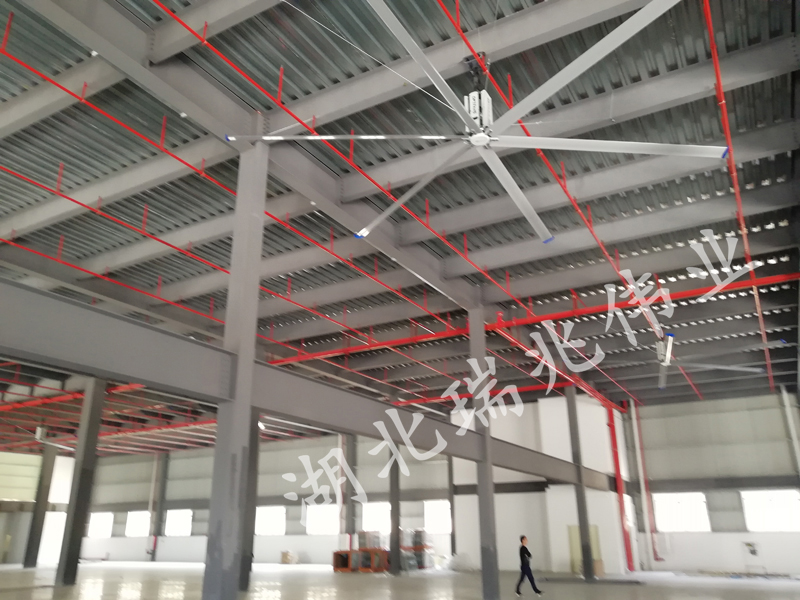 節(jié)能省電廠房用工業(yè)風(fēng)扇 廠房必備工業(yè)風(fēng)扇 工業(yè)廠房必備工業(yè)風(fēng)扇