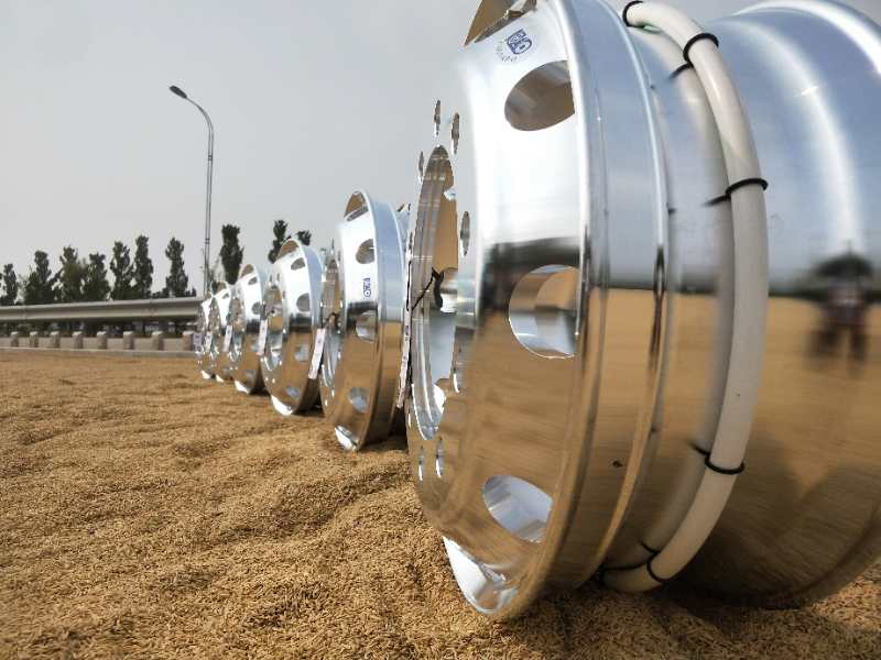 智能卡車鍛造鋁合金輪轂自動平衡器 北京卡車鍛造鋁合金輪轂自動平衡器