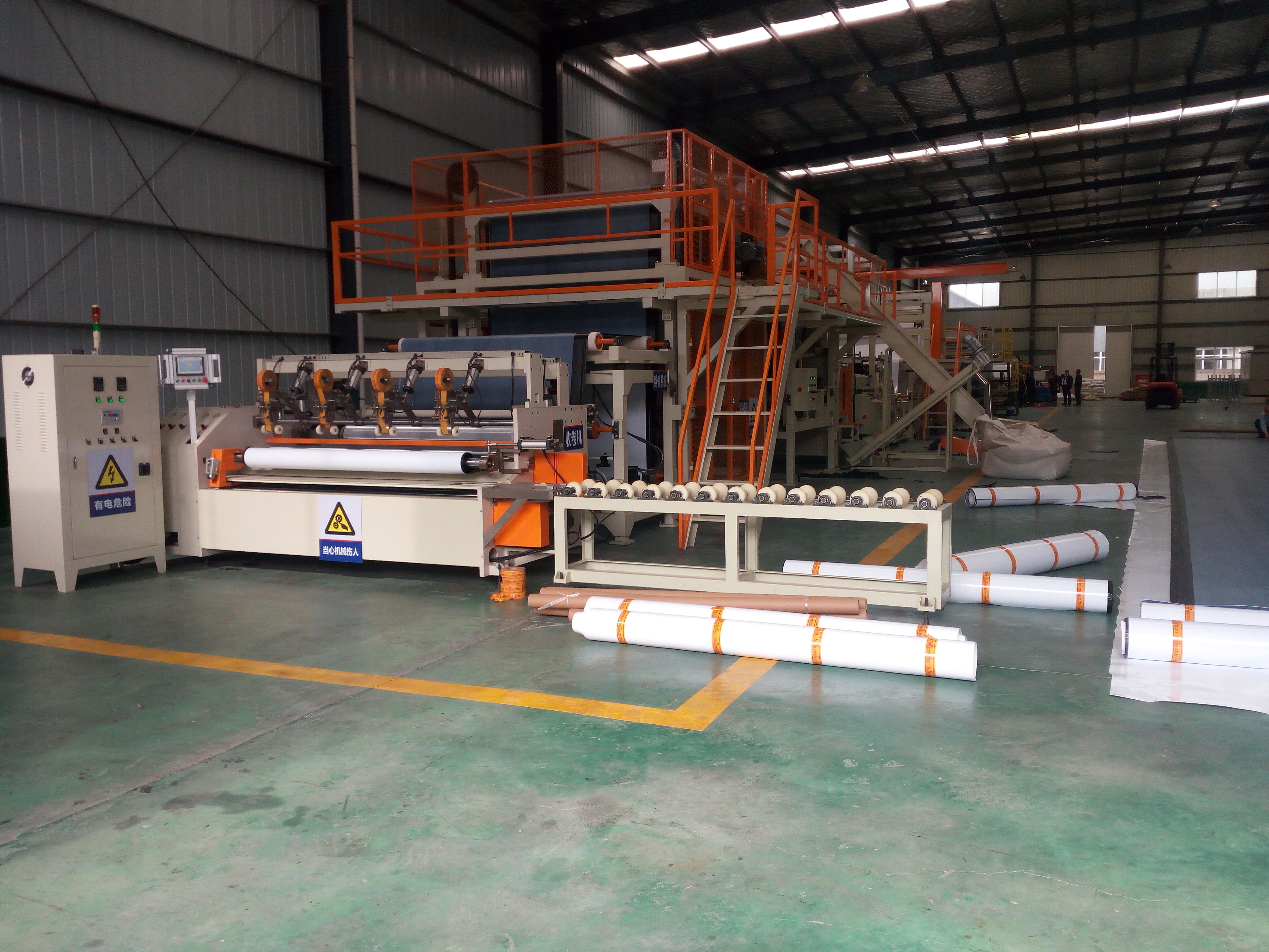 非瀝青基高分子防水卷材生產(chǎn)線