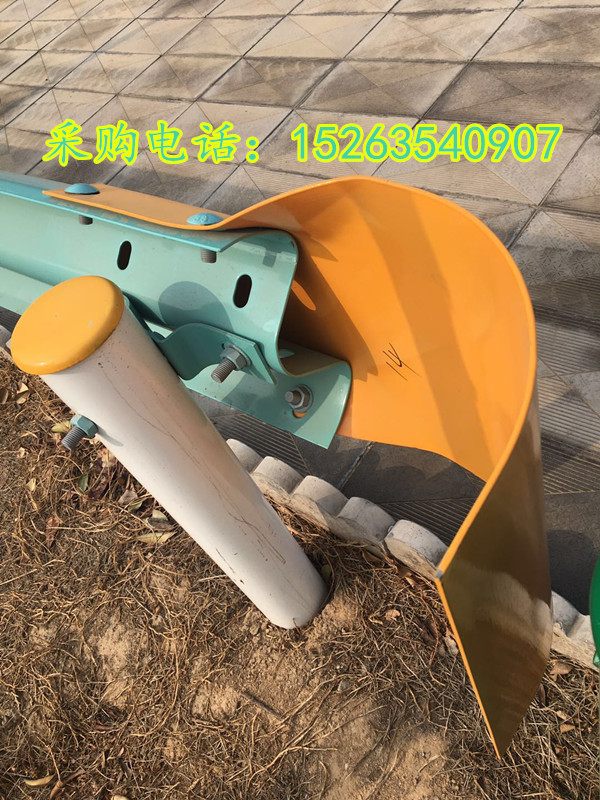 生產(chǎn)加工鄉(xiāng)村公路波形護(hù)欄板