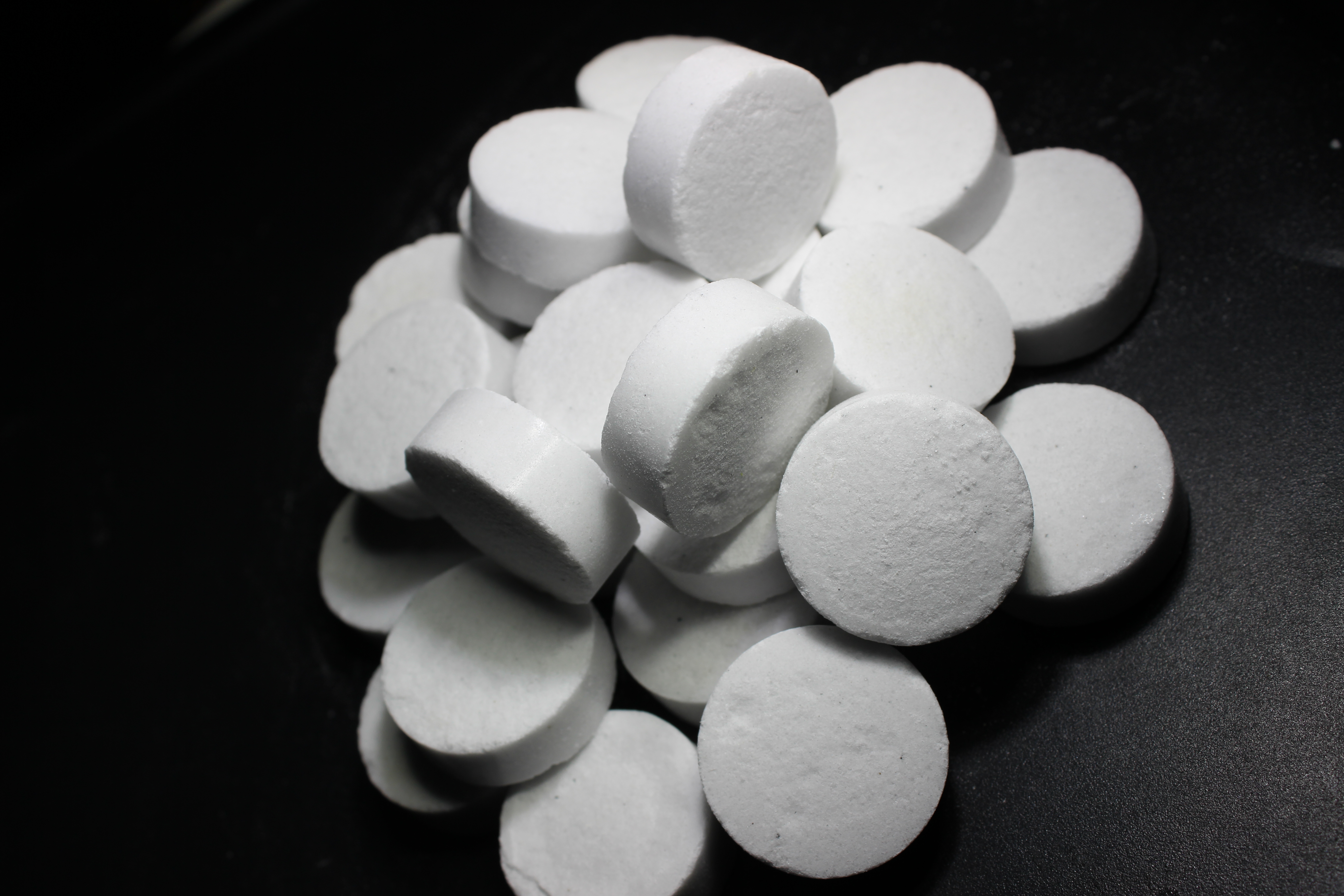 廣東固體氣化燃料 湛江火鍋燃料批發(fā) 東莞火鍋燃料直銷