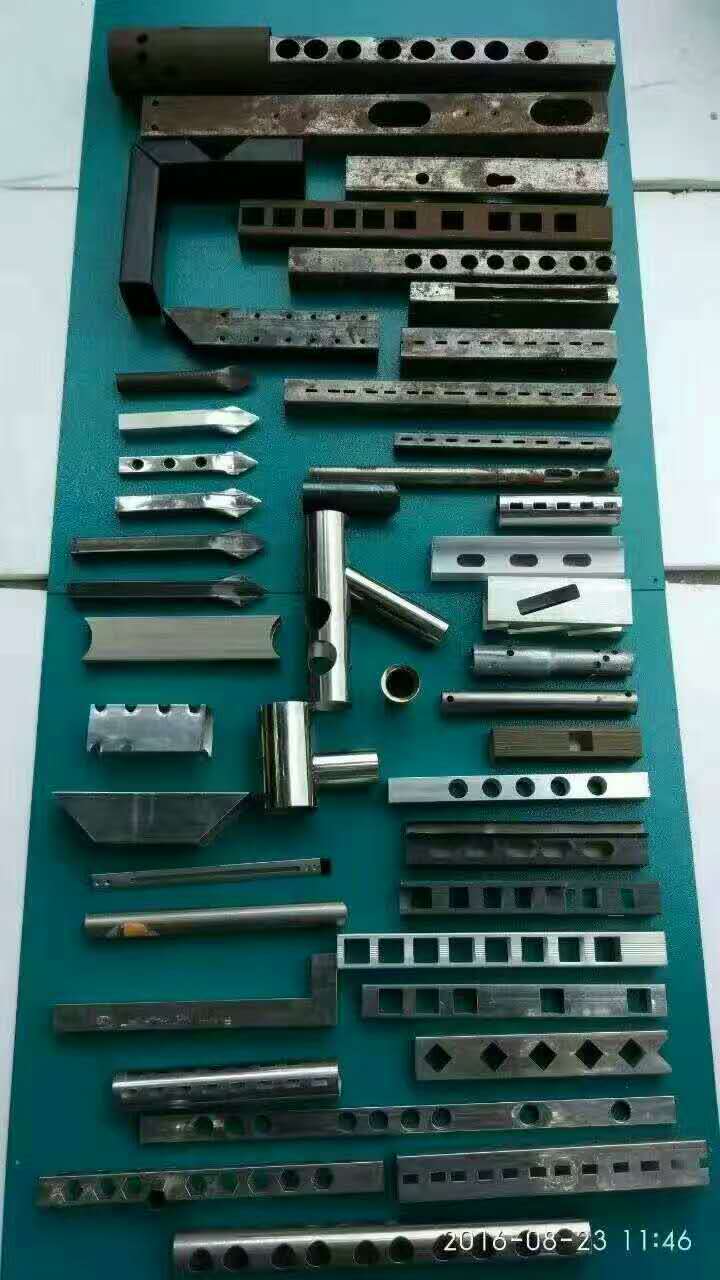 不銹鋼管防盜網(wǎng)沖孔設備方管圓管打