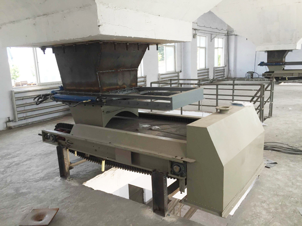 LR-DSC斗式配料秤 斗式稱重配料控制系統(tǒng) LR-LBW定量皮帶秤裝車系統(tǒng)