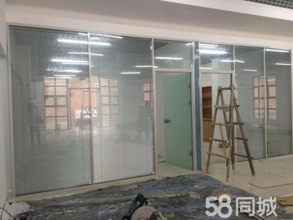 天津津南區(qū)安裝玻璃隔斷施工簡介