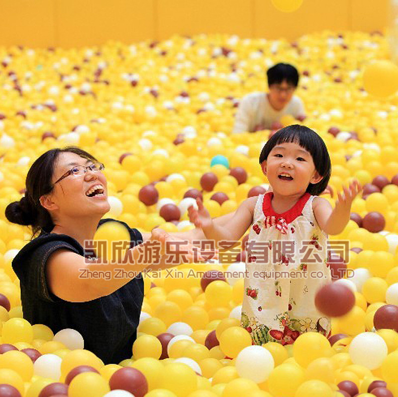 百萬(wàn)海洋球 兒童大型室內(nèi)樂(lè)園
