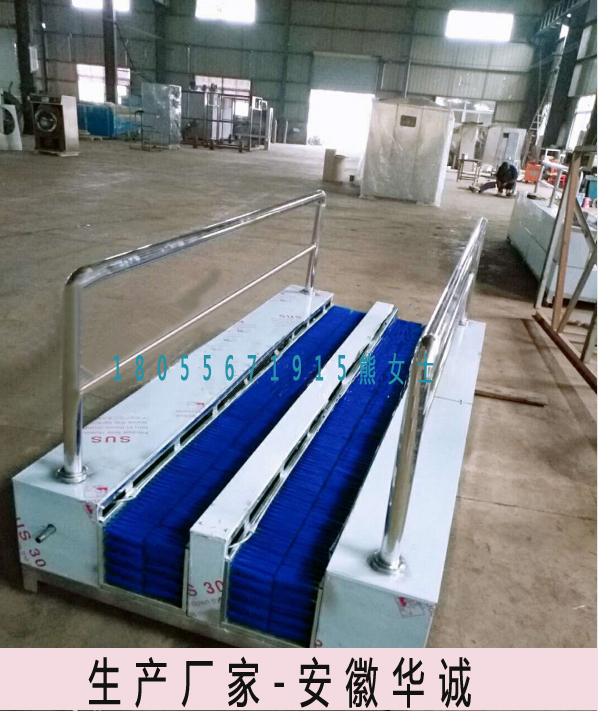 華誠HCCX-100礦用洗靴機(jī) 無動力噴淋式擦靴機(jī) 環(huán)保節(jié)能洗靴機(jī)廠家直銷