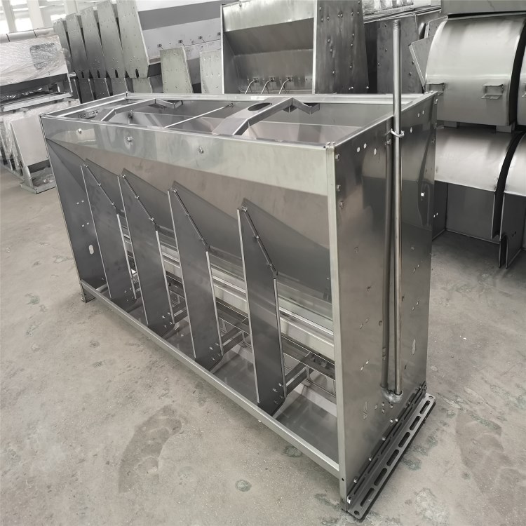 不銹鋼食槽河北母豬食槽廠家批發(fā)育肥雙面多孔不銹鋼食槽價格