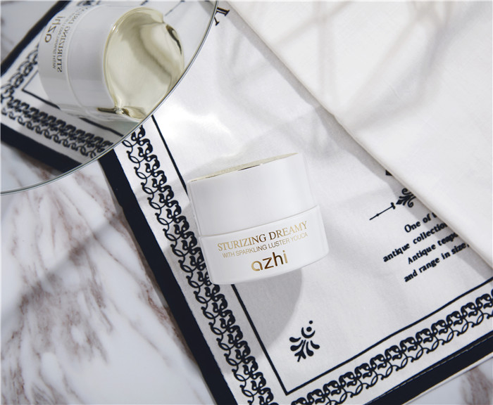 阿芝發(fā)光面霜 滋潤肌膚