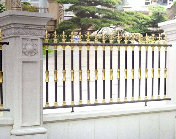 別墅小區(qū)庭院圍墻鋁合金 歐式護(hù)欄 陽臺護(hù)欄 鋁藝護(hù)欄