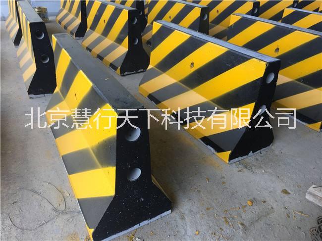 北京廠家供應(yīng)供應(yīng)禮賓桿/欄桿座紅絨繩//銀行排隊(duì)欄不銹鋼護(hù)欄軟