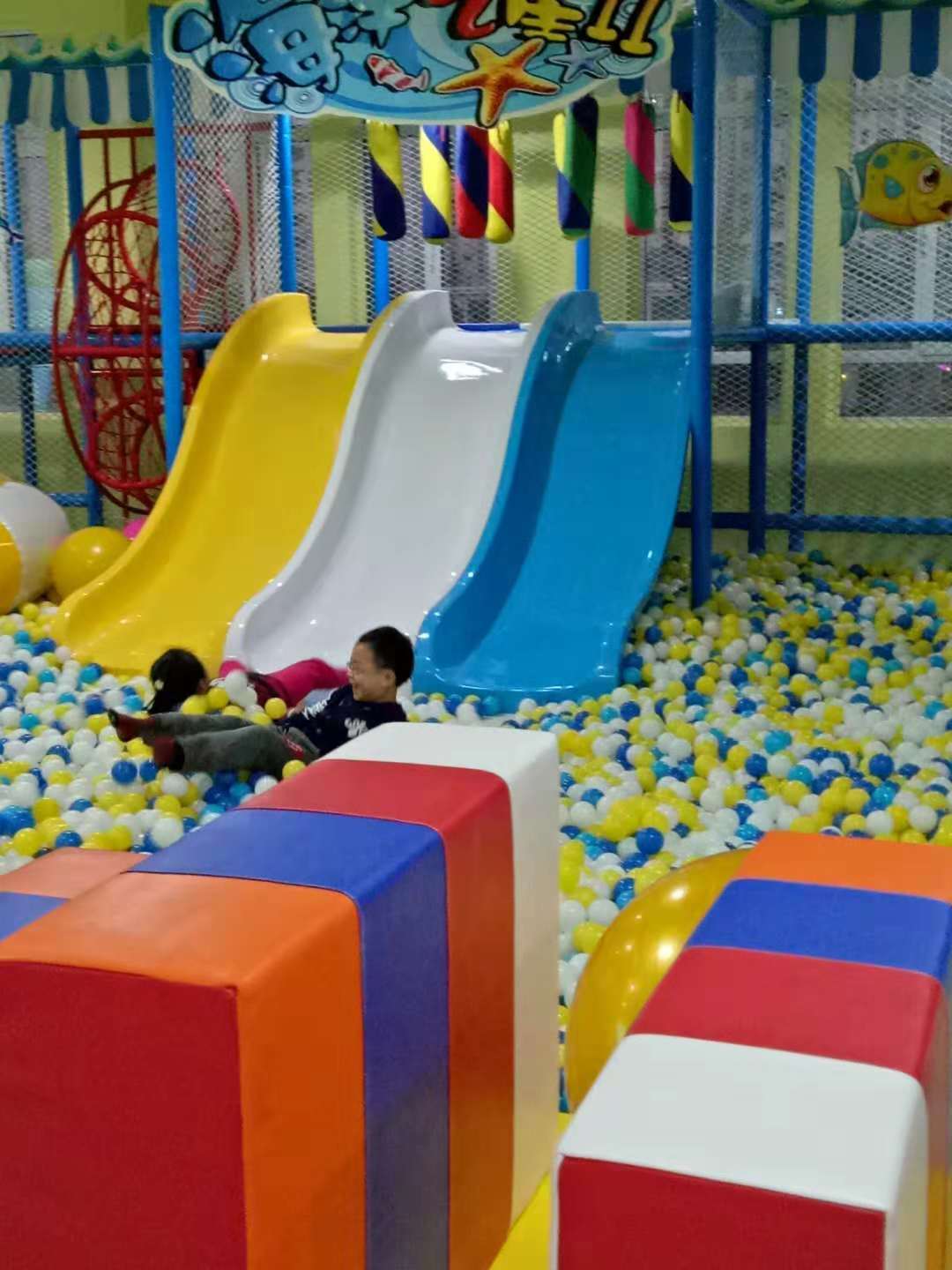 玻璃鋼雕塑 玻璃鋼雕塑 * 玻璃鋼雕塑 青島玻璃鋼雕塑