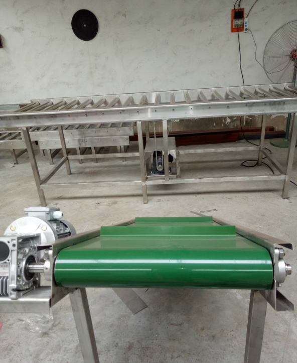 滾筒輸送機(jī)廠家 滾筒輸送機(jī)價(jià)格  輸送機(jī)價(jià)格 益勝輸送歡迎廣大用戶來電咨詢 輸送機(jī)廠家 山東滾筒輸送機(jī)