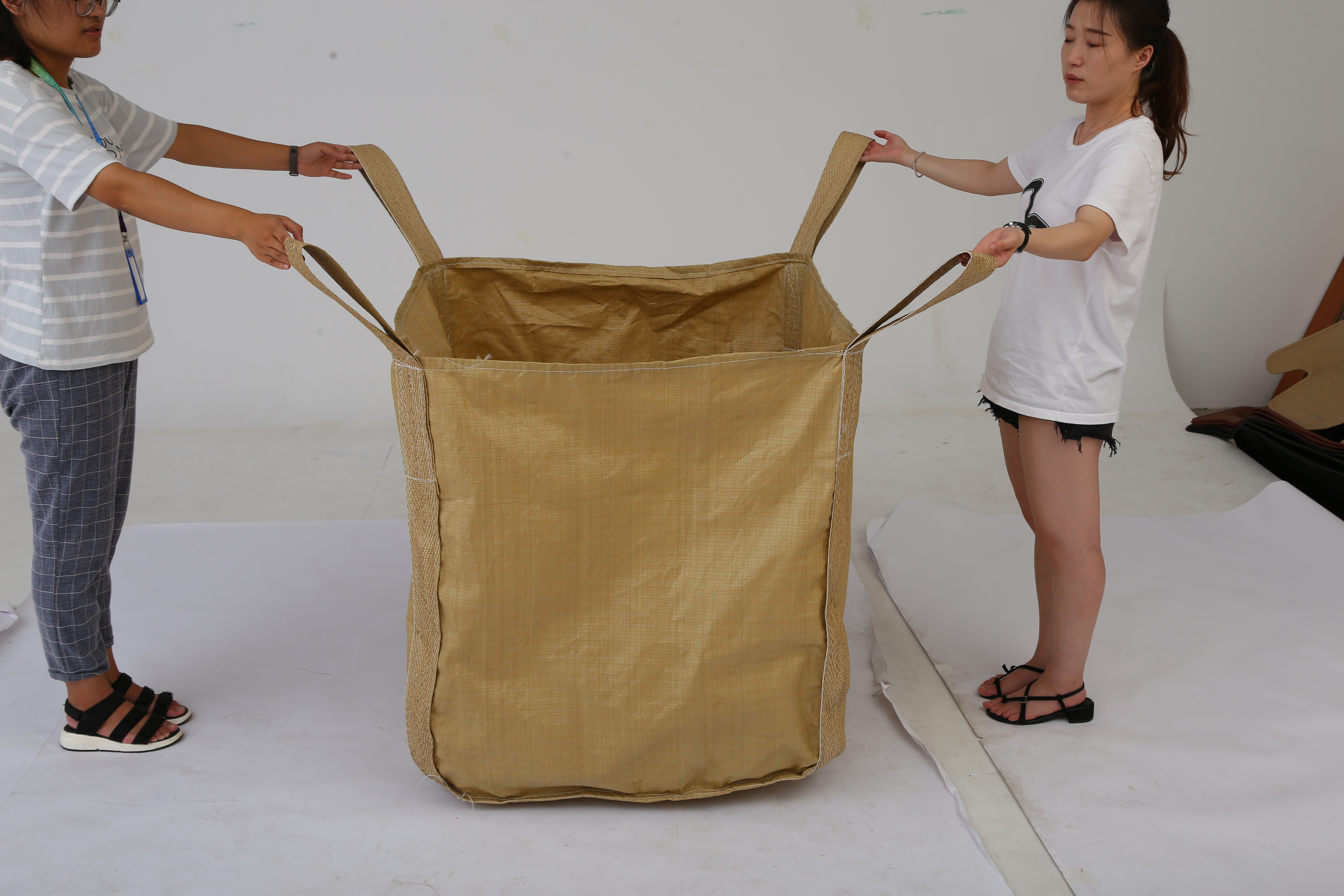 四吊托底噸袋批發(fā)，四吊托底噸袋生產(chǎn)廠家，四吊托底噸袋廠家