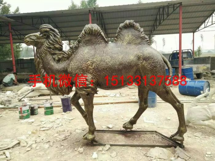 玻璃鋼仿真駱駝雕塑 動(dòng)物雕塑  玻璃鋼仿真駱駝雕塑 動(dòng)物雕塑  玻璃鋼雕塑廠家