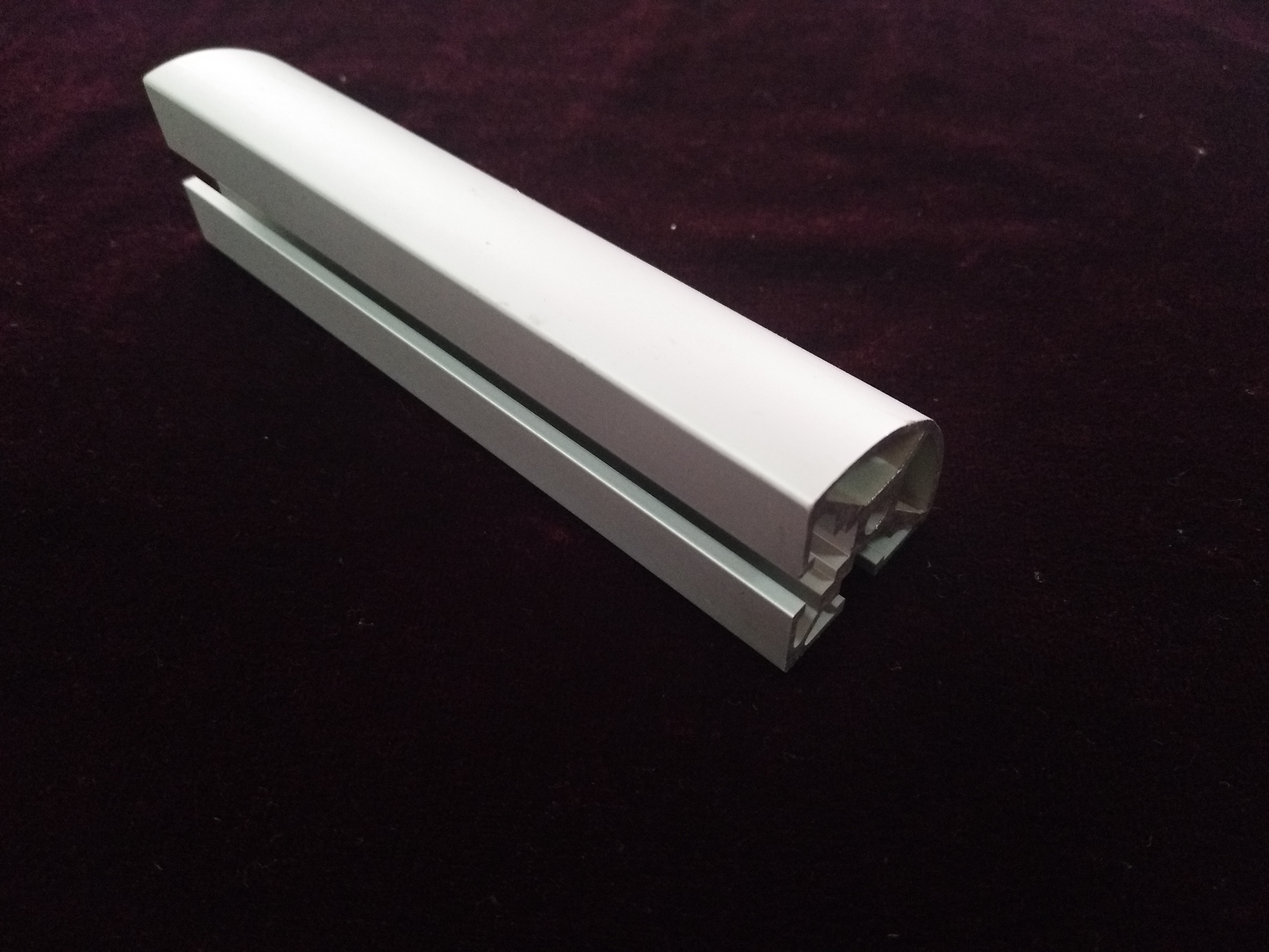 鋁型材工業(yè)框架流水線型材