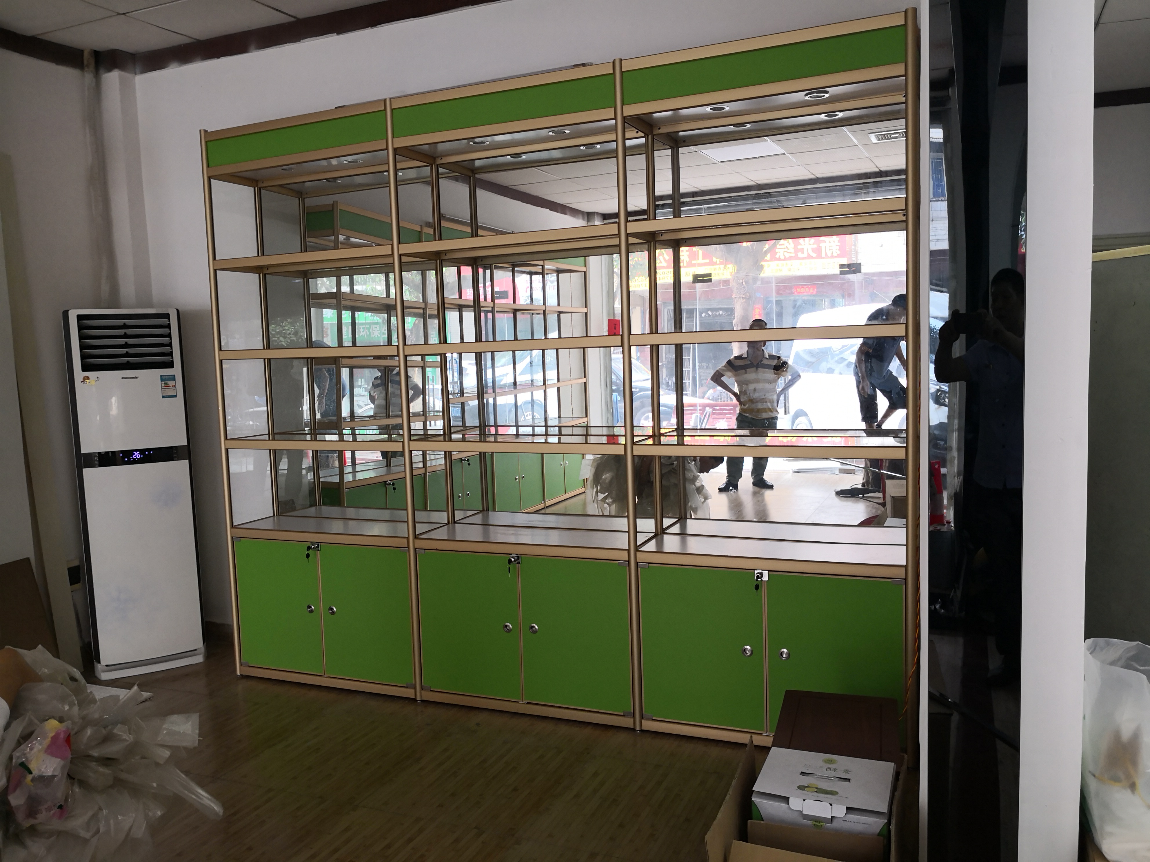 恒聯(lián)誠(chéng)鈦合金*展示貨架 鈦合金*展示貨架 鈦合金*貨架