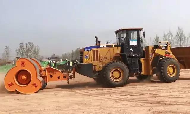 吉林沖擊壓路機_三角碾質(zhì)量保障