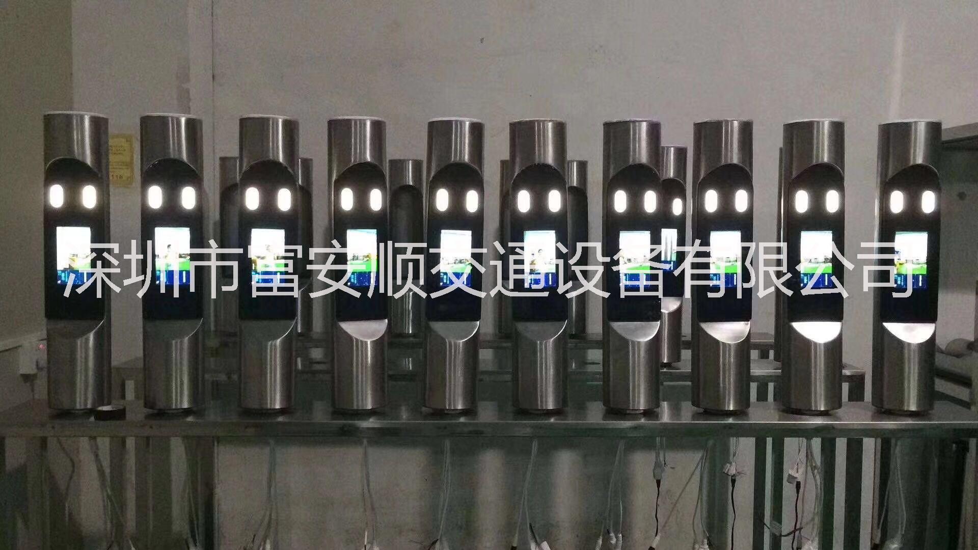 人臉識(shí)別一體機(jī),雙目識(shí)別活體識(shí)別