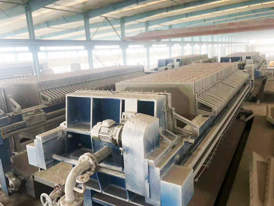 化工廠*轉(zhuǎn)讓150平方二手隔膜壓濾機(jī)2件起批八五折