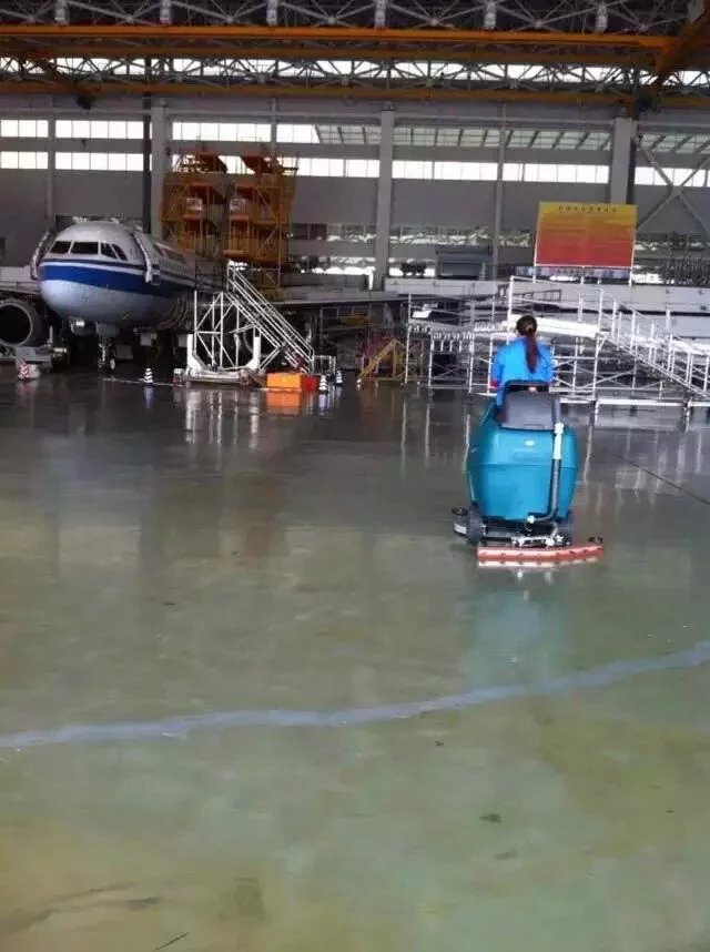 石家莊洗地機(jī)維修 全自動(dòng)洗地機(jī)廠家 洗地機(jī)配件 庫(kù)房洗地機(jī)價(jià)格 座駕洗地機(jī)