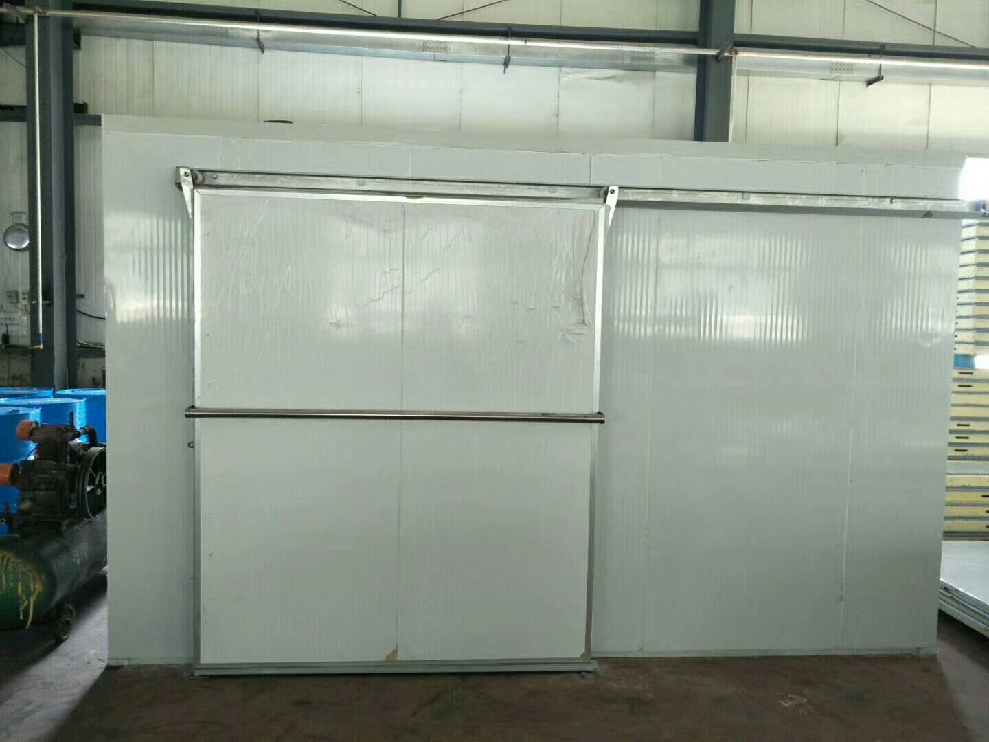 遼寧沈陽本溪冷庫*板型號齊全 遼寧聚氨酯封邊巖棉夾芯板