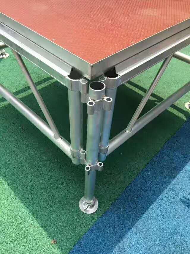 鋁合金舞臺(tái)1220乘1220和1220乘2440