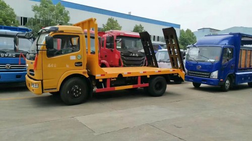 福瑞卡單橋平板拖_東風(fēng)福瑞卡小藍(lán)牌平板拖車