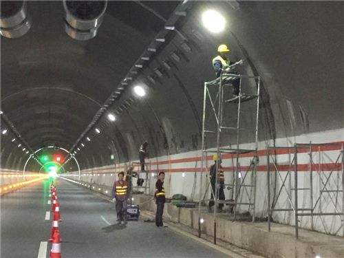 隧道堵漏、隧道補(bǔ)漏、隧道堵水、隧道伸縮縫堵漏公司